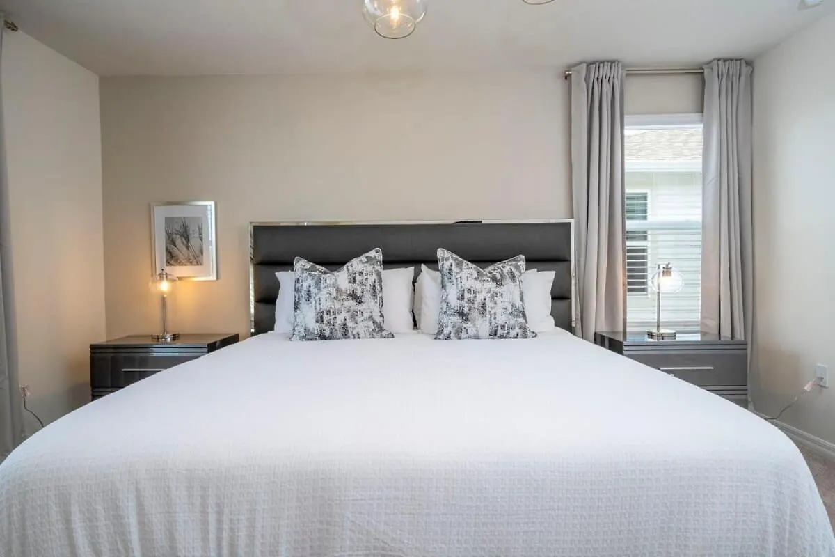Gorgeous 6Bd W Pool Game Room At Windsor Island 4450 Davenport